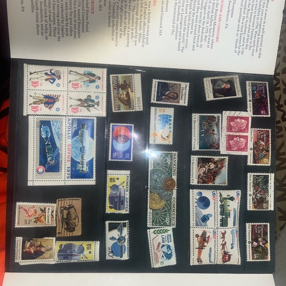 Vintage Stamp Set - Picture 4 of 4